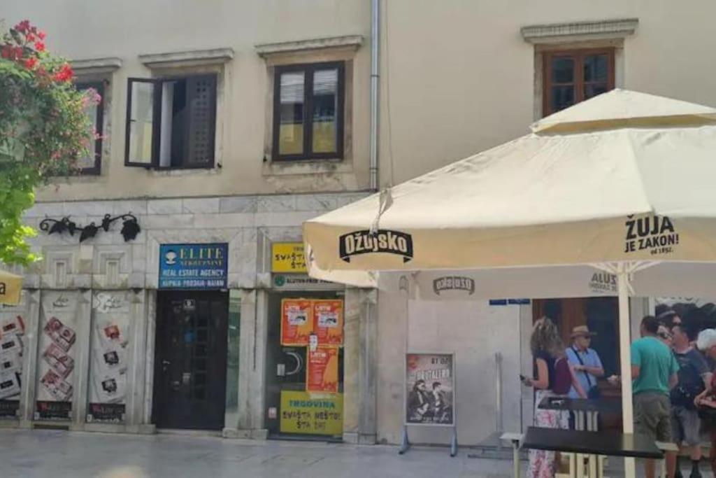 Apartman Julija 1 Rijeka Exteriör bild