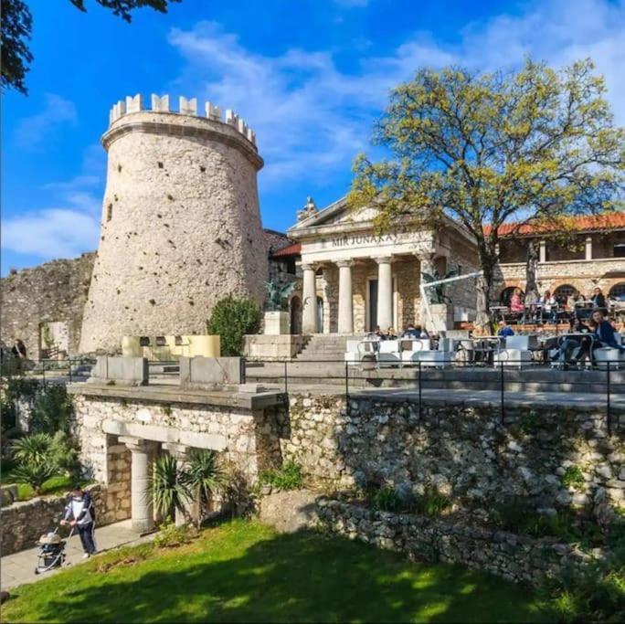 Apartman Julija 1 Rijeka Exteriör bild